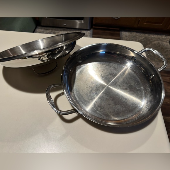 Cuisinart Everyday Pan with lid - Picture 3 of 3